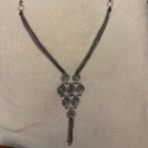 Premier Designs Silver Pendant Necklace